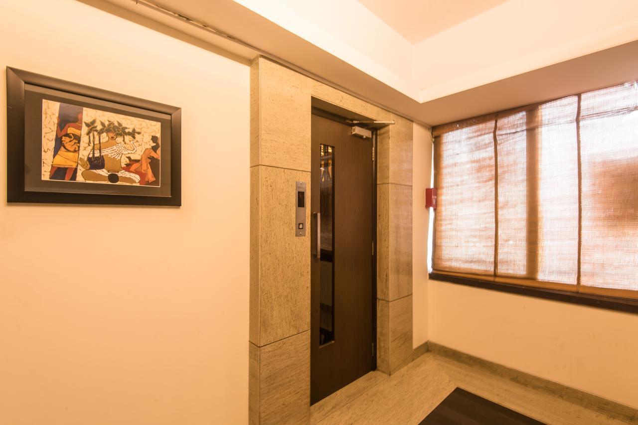Oyo Flagship 584 Santacruz East Hotel Malad Exterior photo